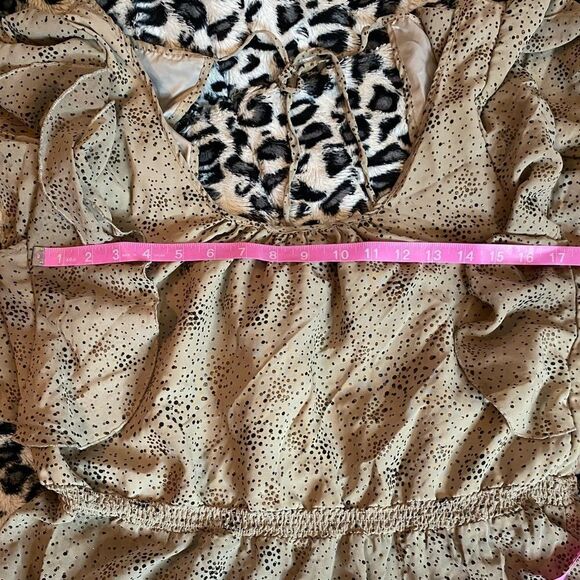 Gold Blouse  - Picture 6 of 8